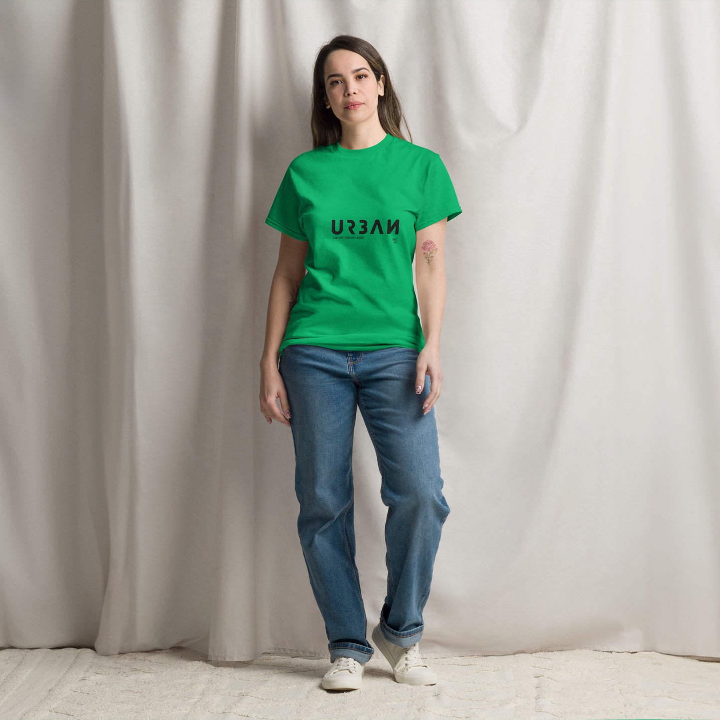 T-shirt URBΛИ