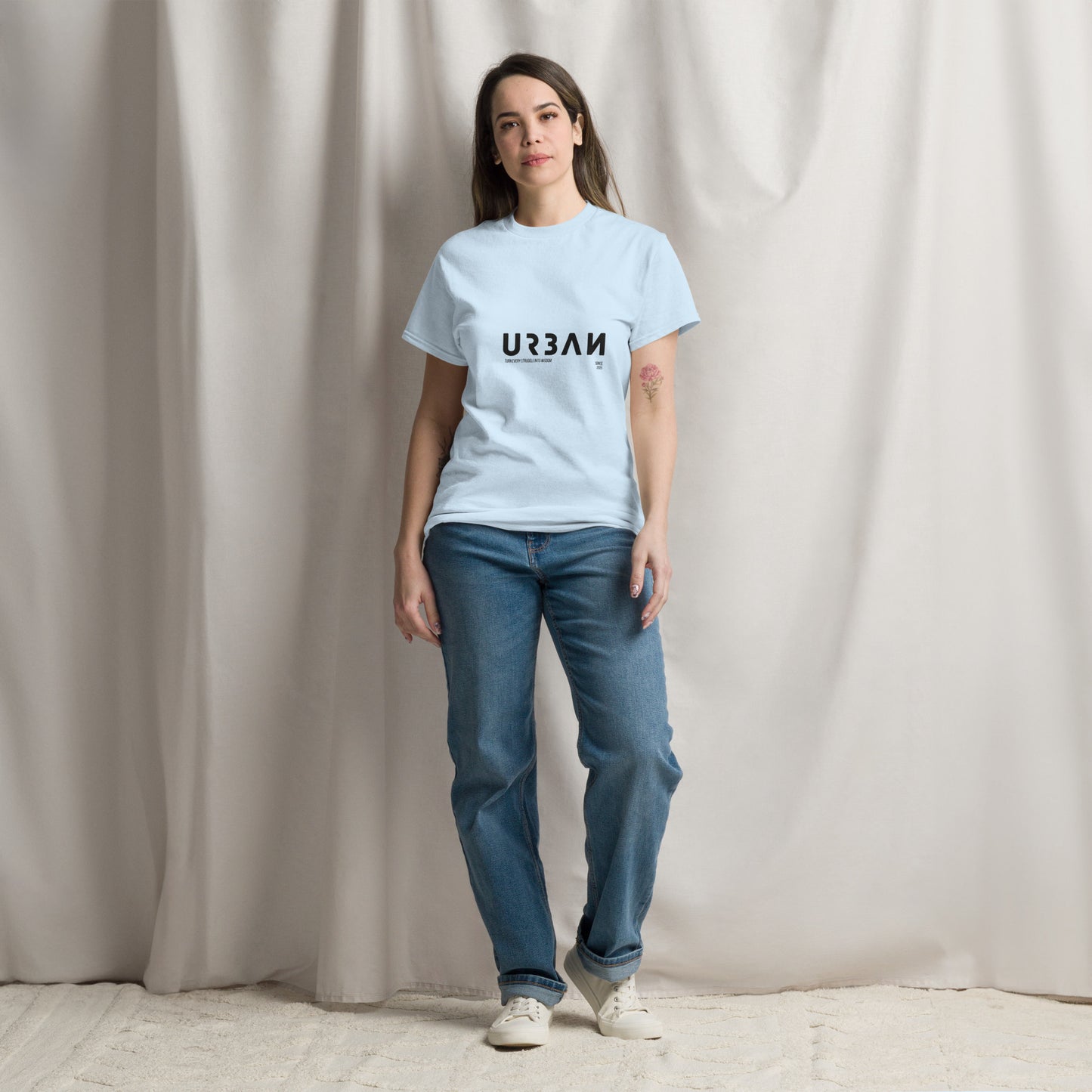 T-shirt URBΛИ