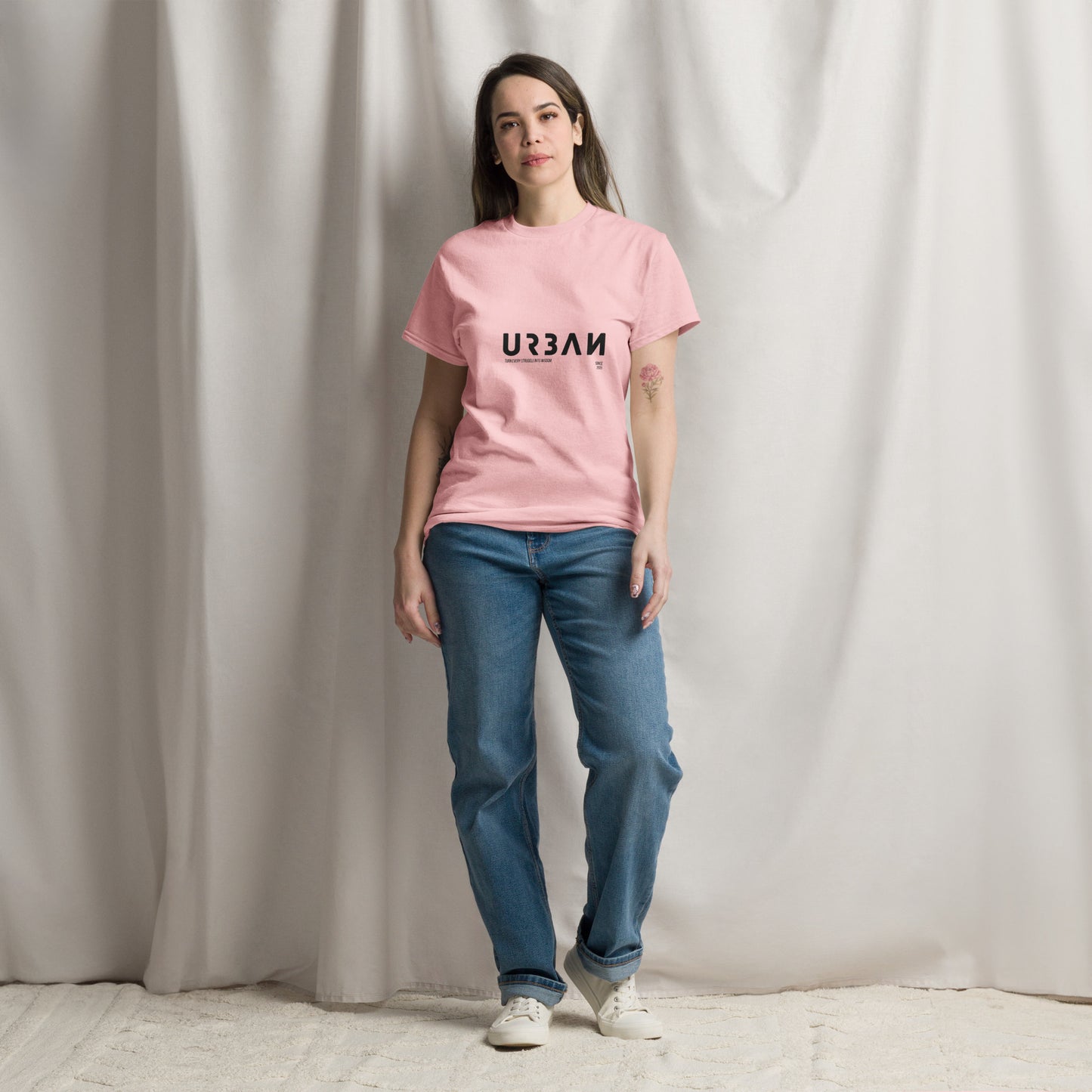 T-shirt URBΛИ