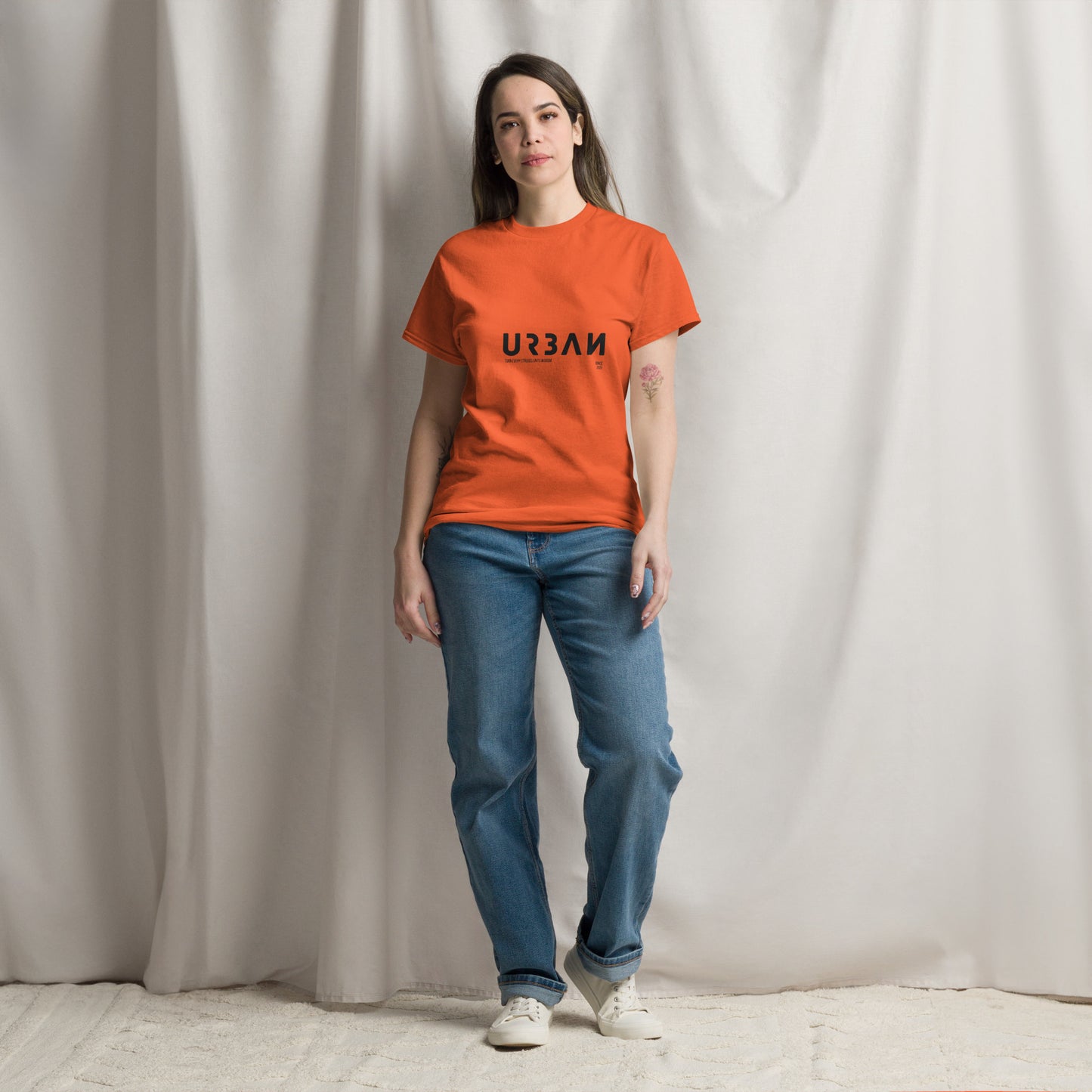 T-shirt URBΛИ