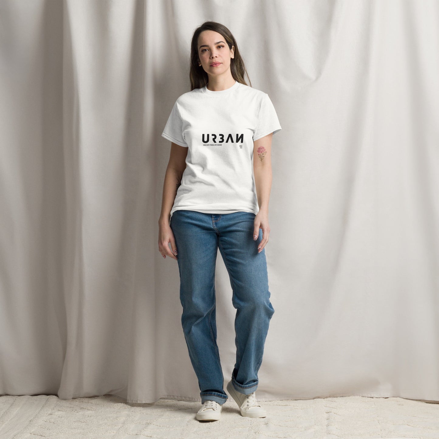 T-shirt URBΛИ