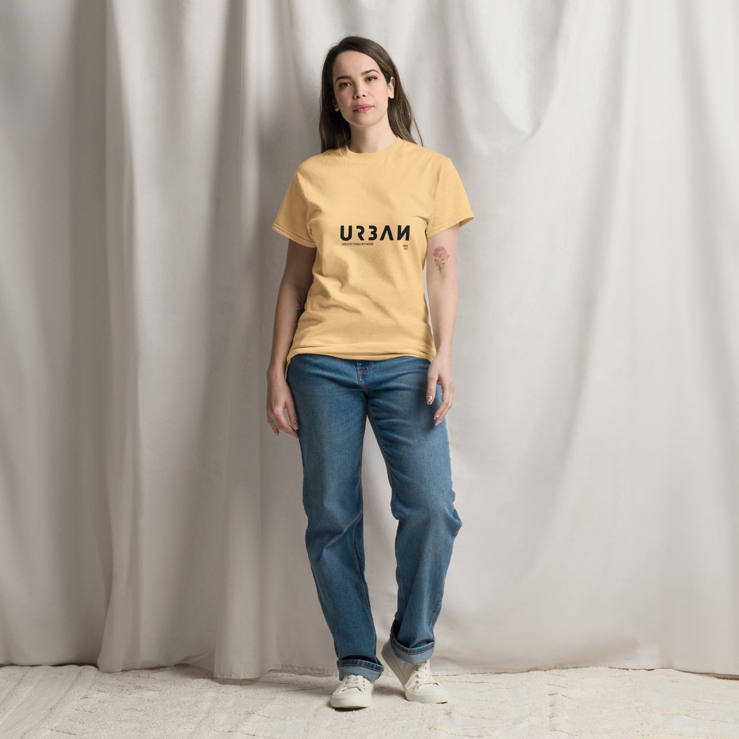 T-shirt URBΛИ